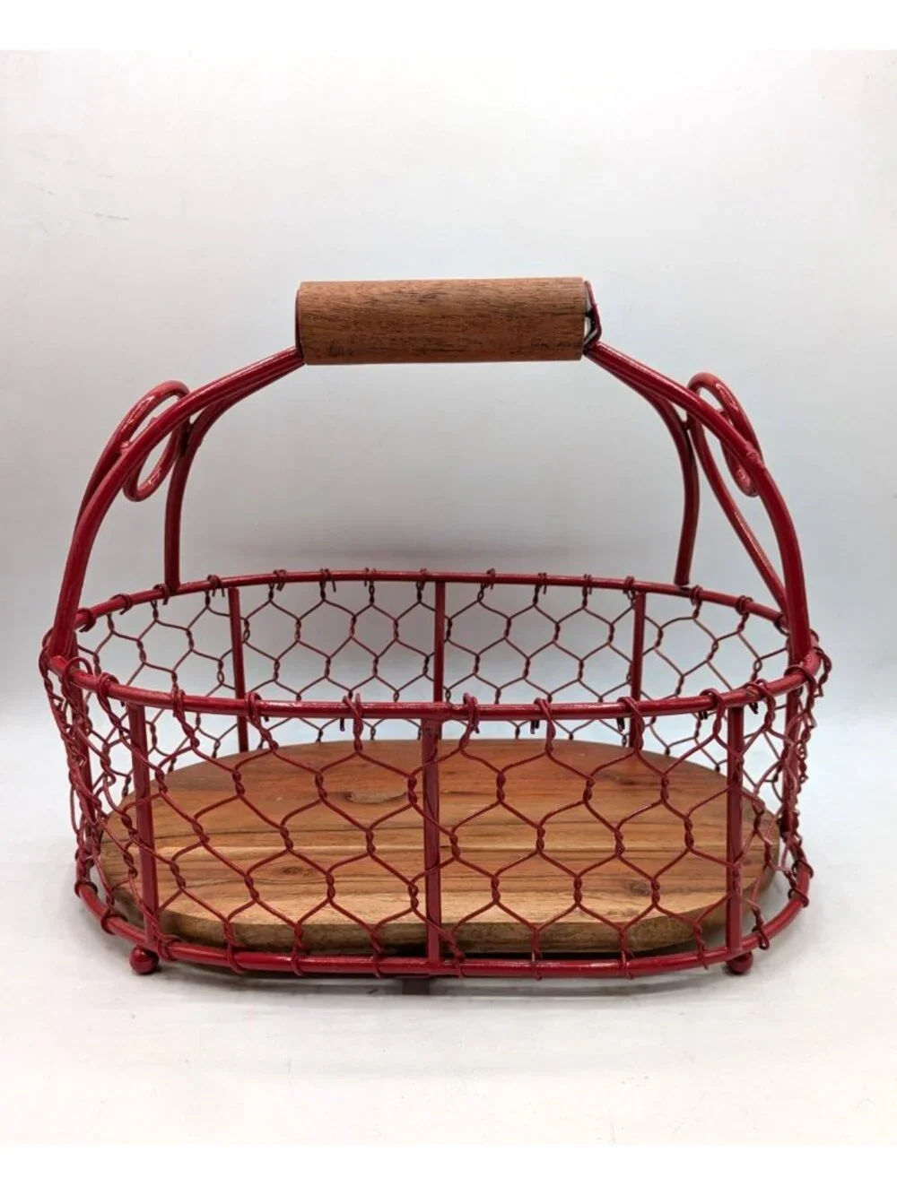 Farmhouse Red Coated Chicken Wire Basket Wood Handle and Bottom Country 11